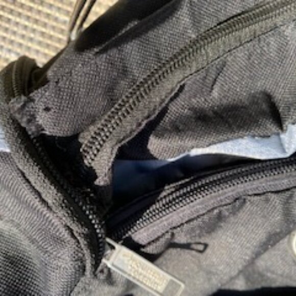 Mountain Terrain CLIMB OFF LIMIT 68 Black/Gray Backpack - Picture 5 of 11